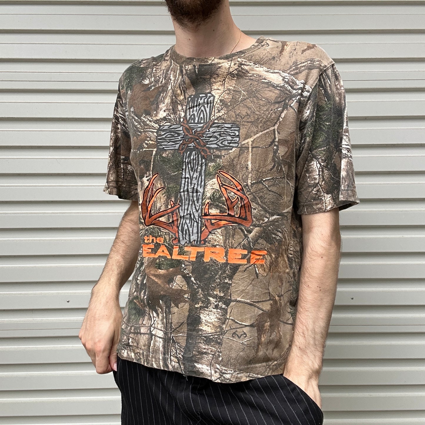 Vintage Realtree Camo Graphic Tee - M