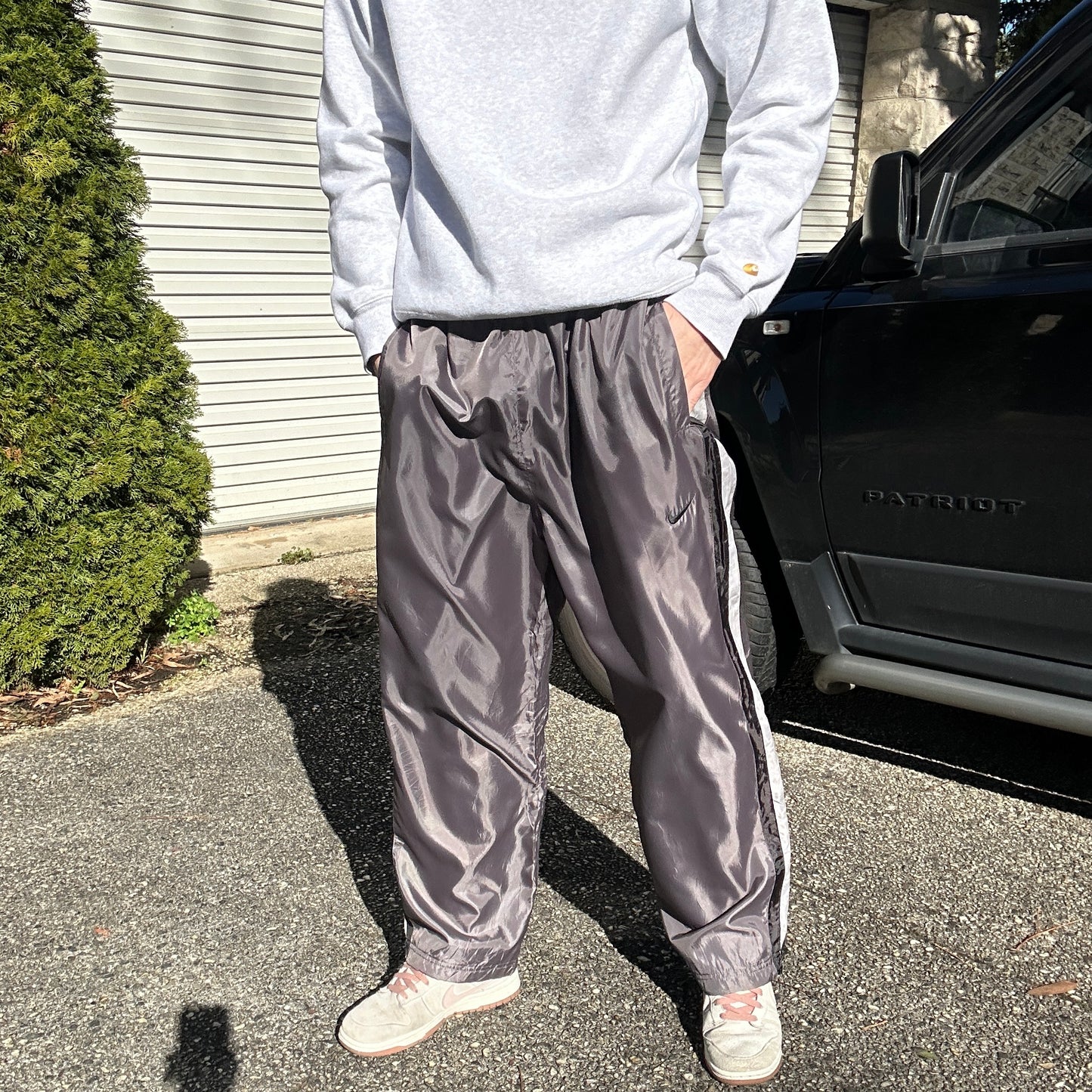 2000's Grey Nike Track Pants - L