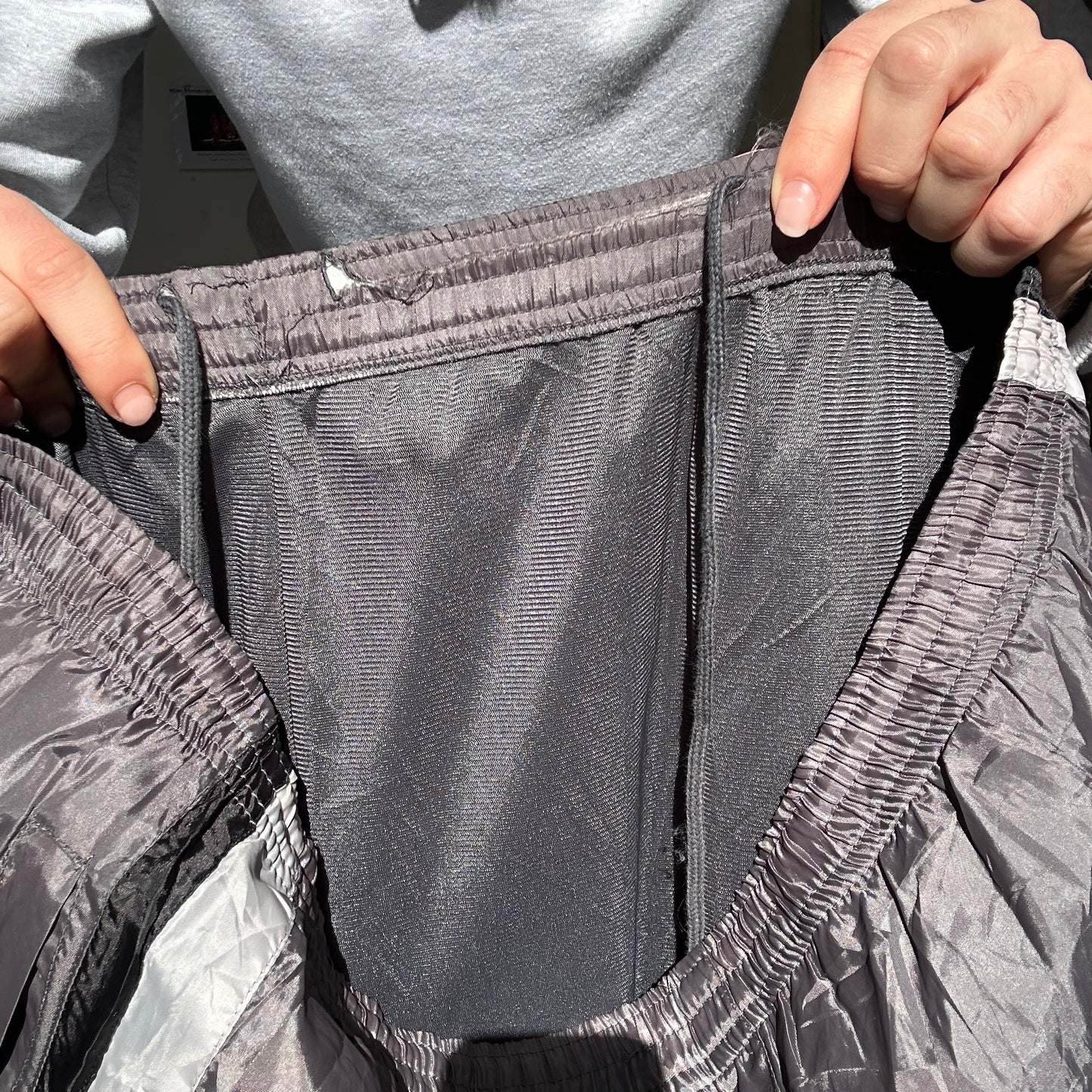 2000's Grey Nike Track Pants - L