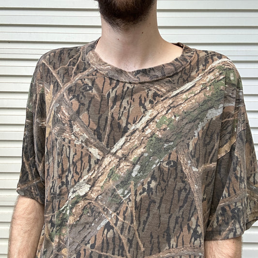 Vintage Realtree Camo Tee - L