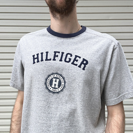 Vintage Tommy Hilfiger Tee - M