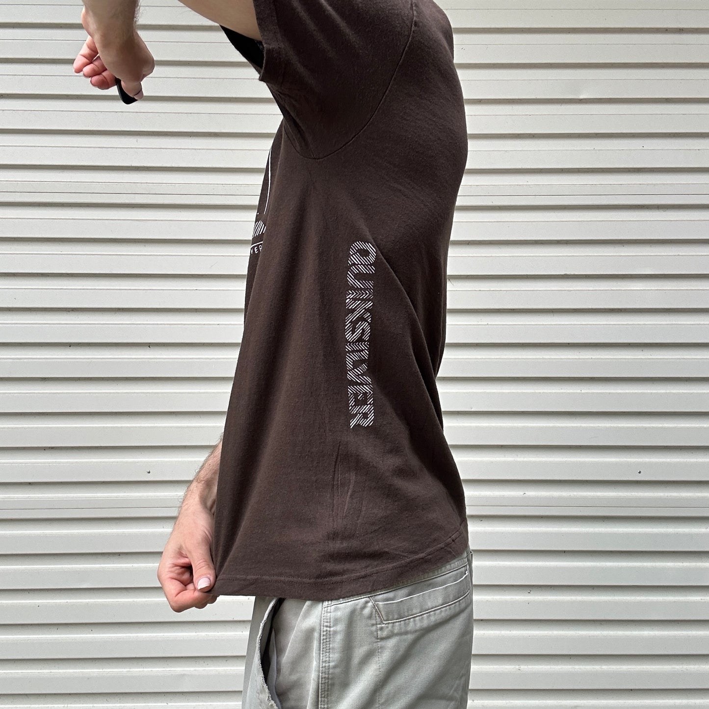 2000's Quiksilver Brown Graphic Tee - M