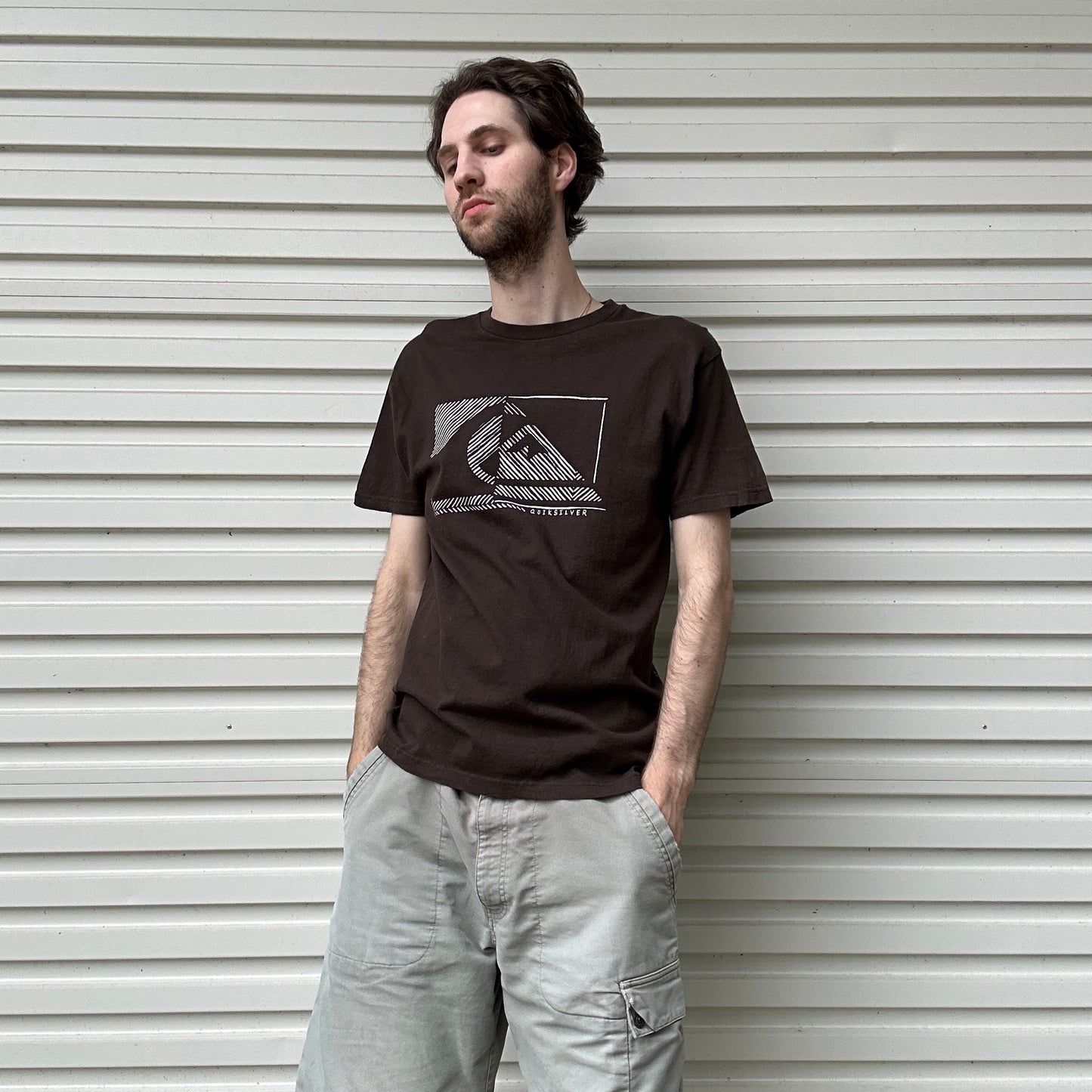 2000's Quiksilver Brown Graphic Tee - M