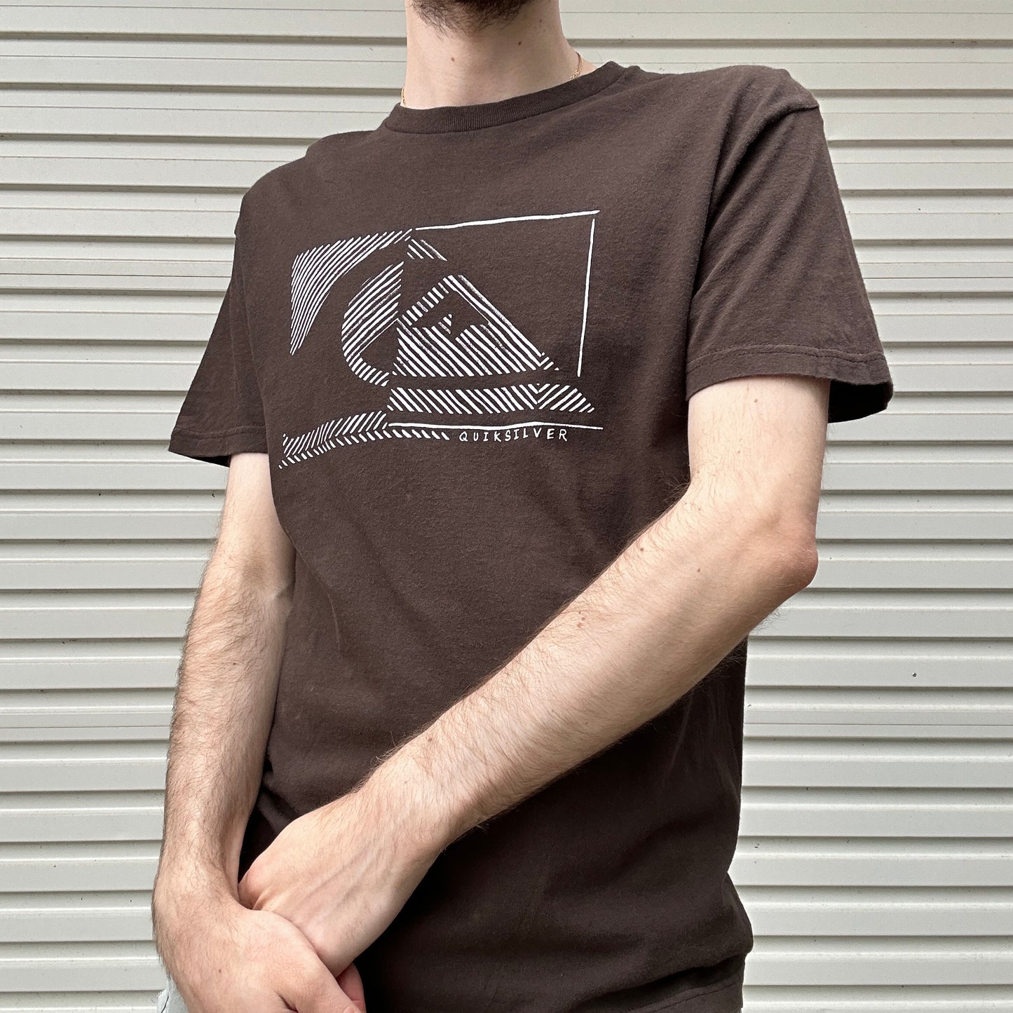 2000's Quiksilver Brown Graphic Tee - M