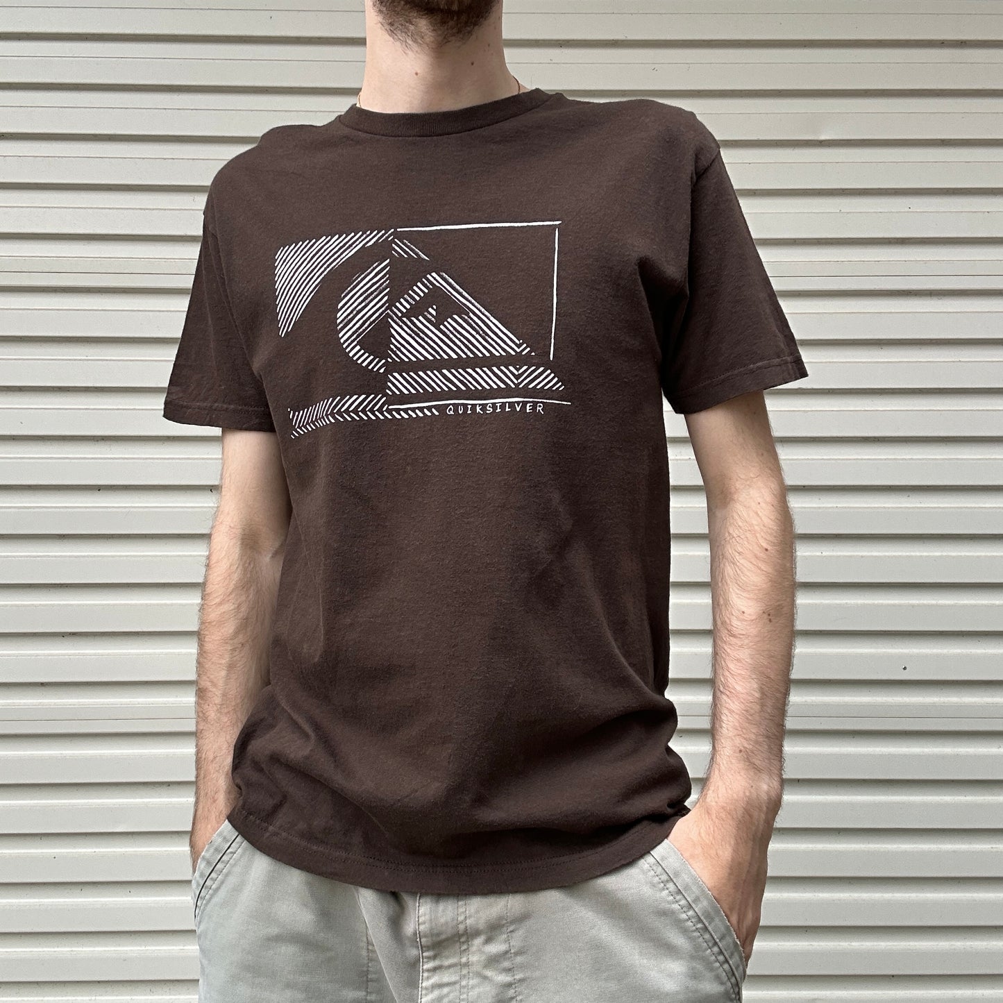 2000's Quiksilver Brown Graphic Tee - M