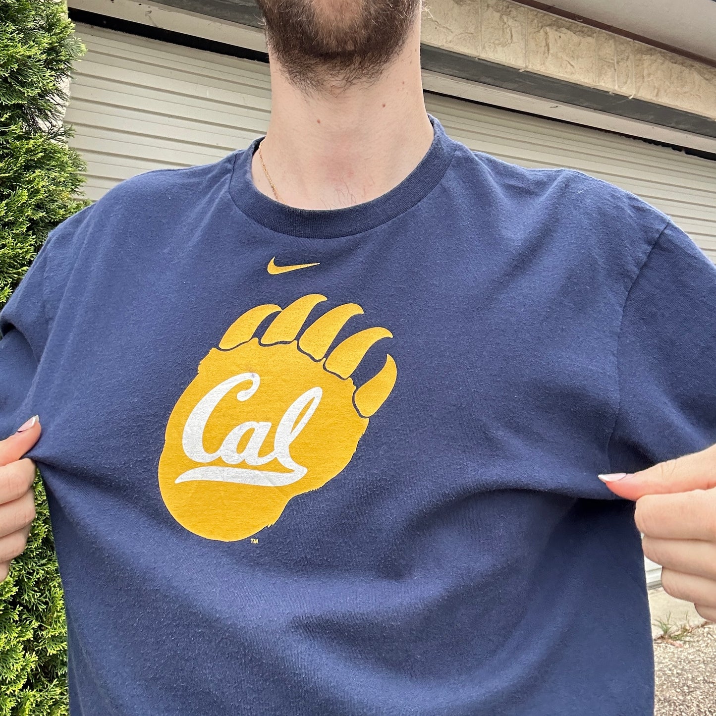 Vintage NIke Cal Graphic Tee - L